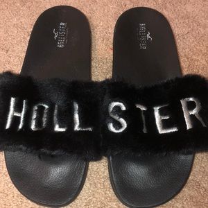 Fuzzy hollister slides